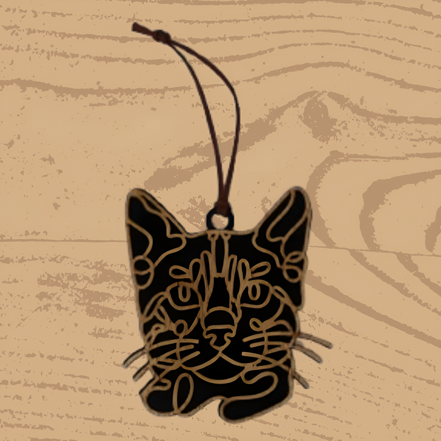 Bengal Cat Ornament – Handcrafted Wild-Inspired Décor